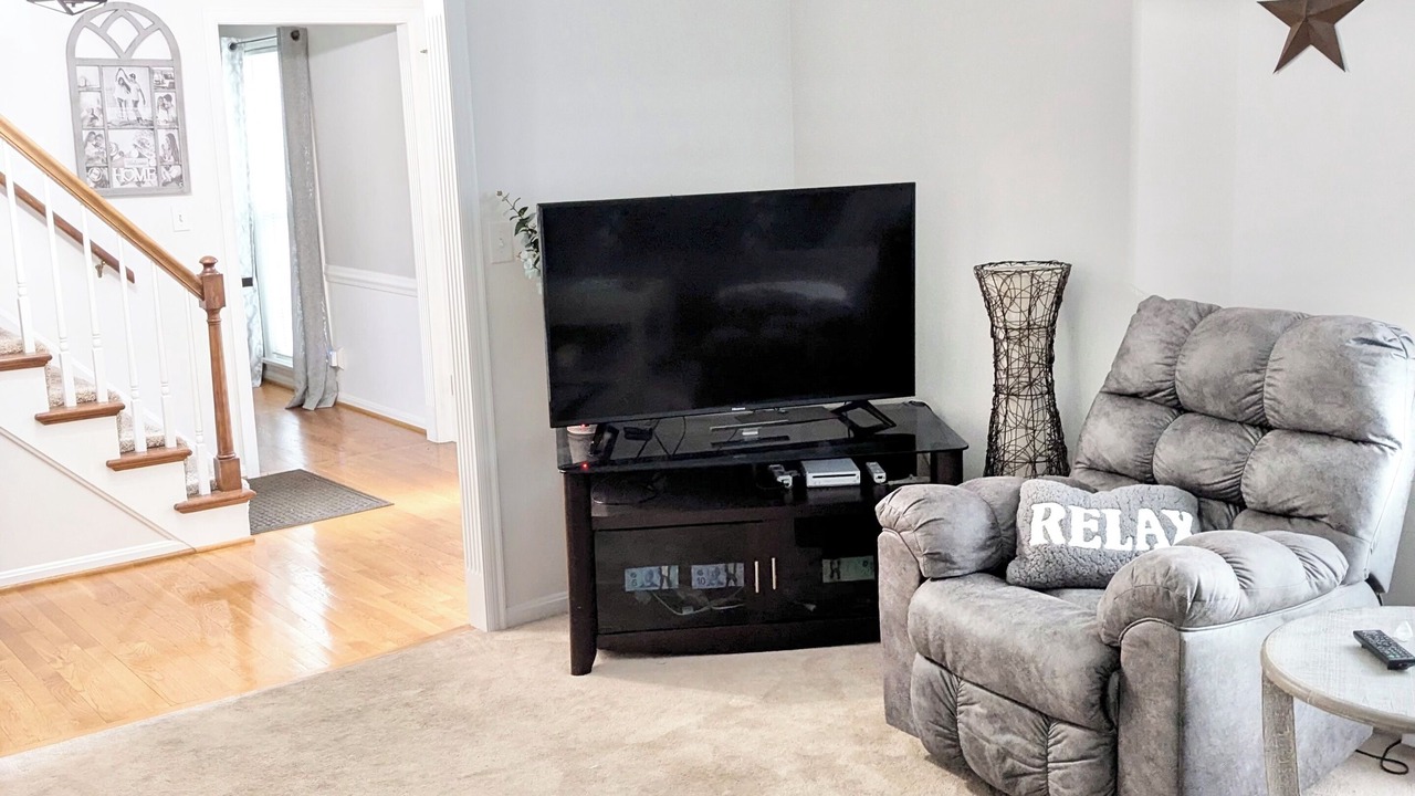Photo of Livingroom in Douglass Hills