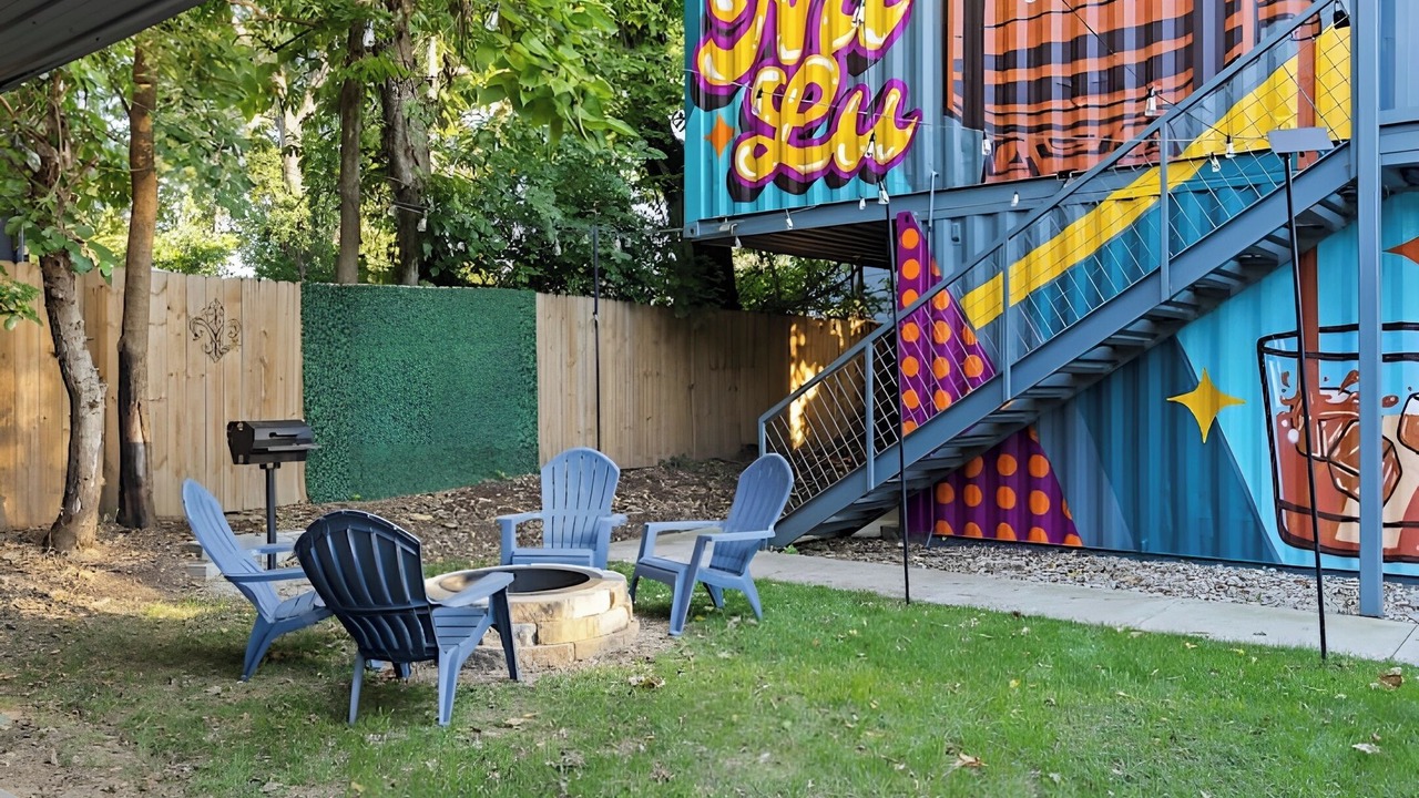Photo of Others in Phoenix Hill