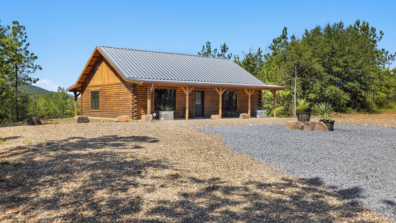 Photo of Outdoor in Pickens