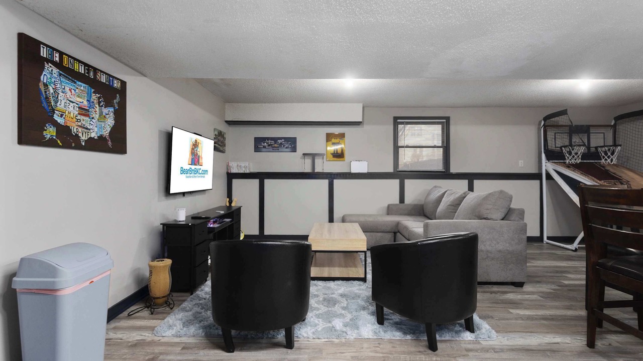 Photo of Livingroom in Olathe
