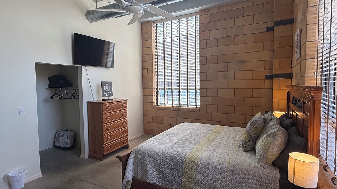 Photo of Bedroom in Downtown West