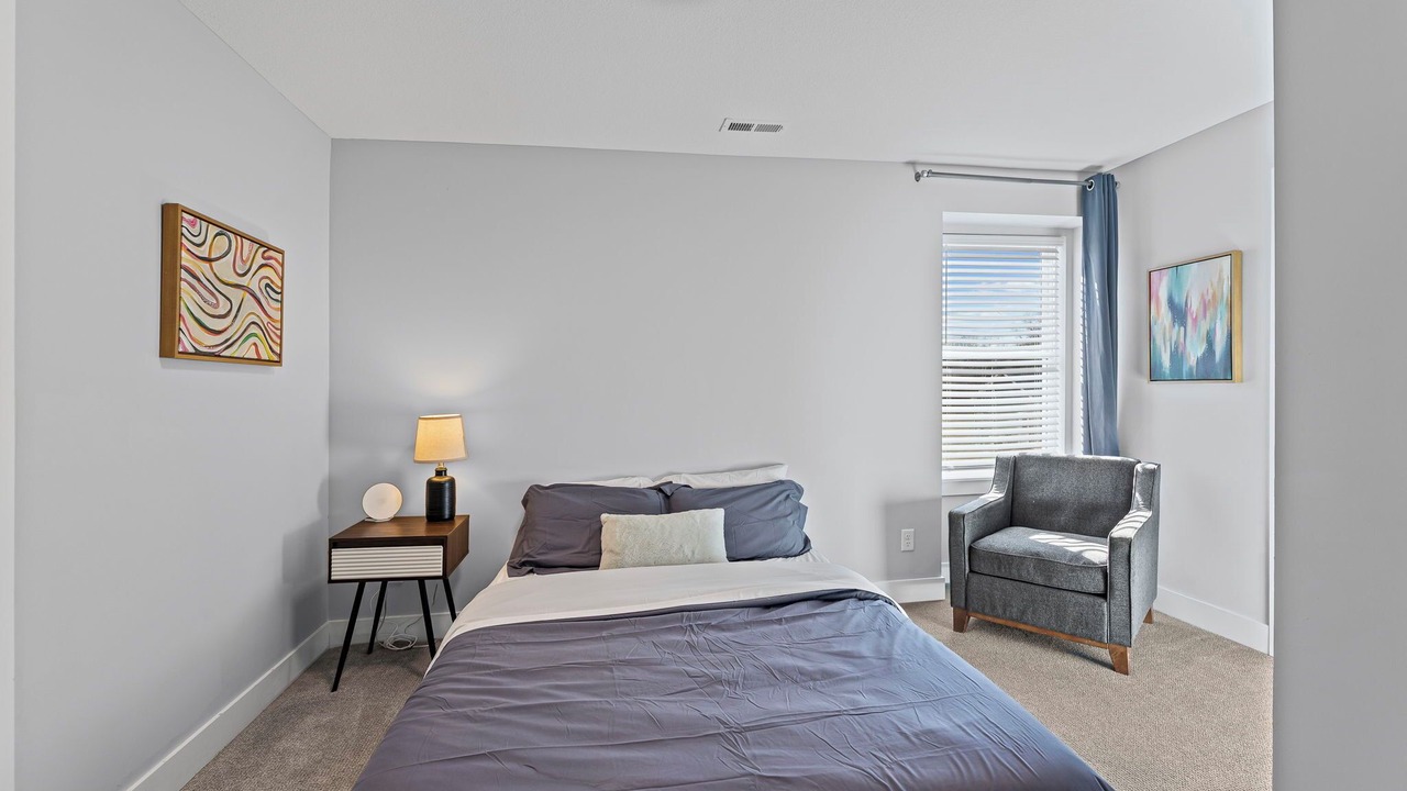 Photo of Bedroom in Raytown