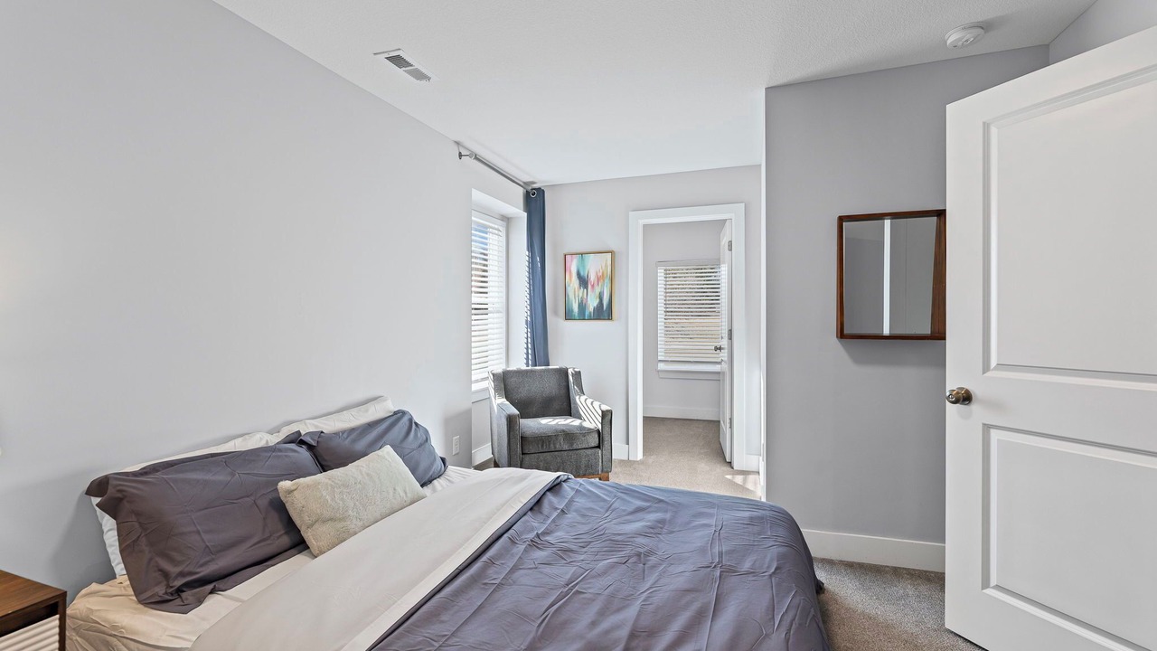 Photo of Bedroom in Raytown
