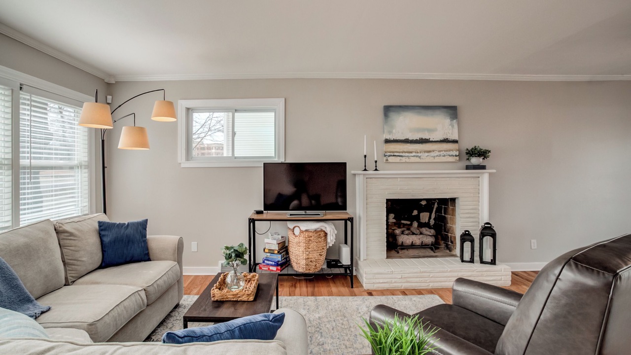 Photo of Livingroom in Lenexa