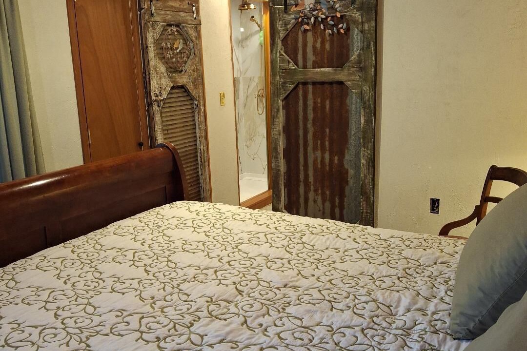 Photo of Bedroom in Eufaula