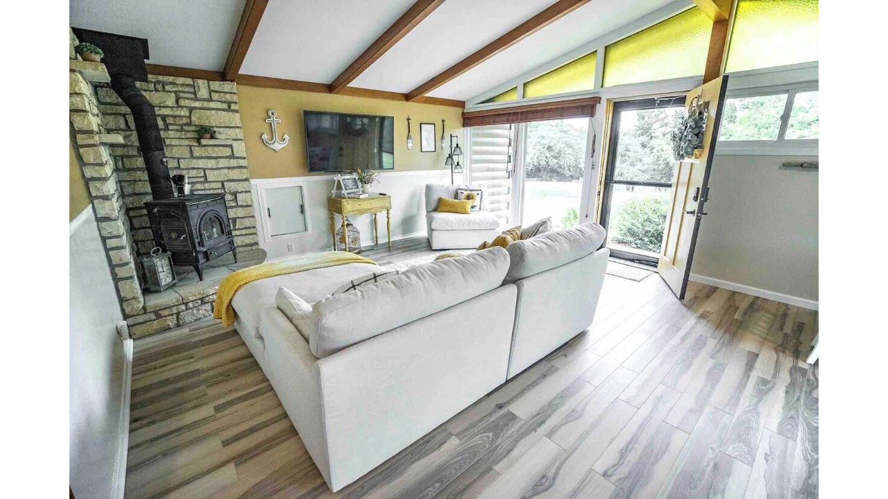 Photo of Livingroom in Fostoria