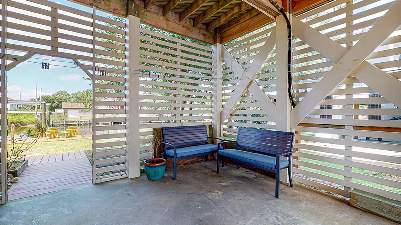 Photo of Patio Balcony in Brigands' Bay