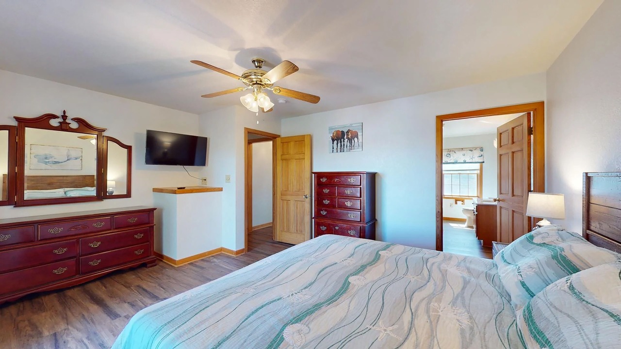 Photo of Bedroom in Brigands' Bay