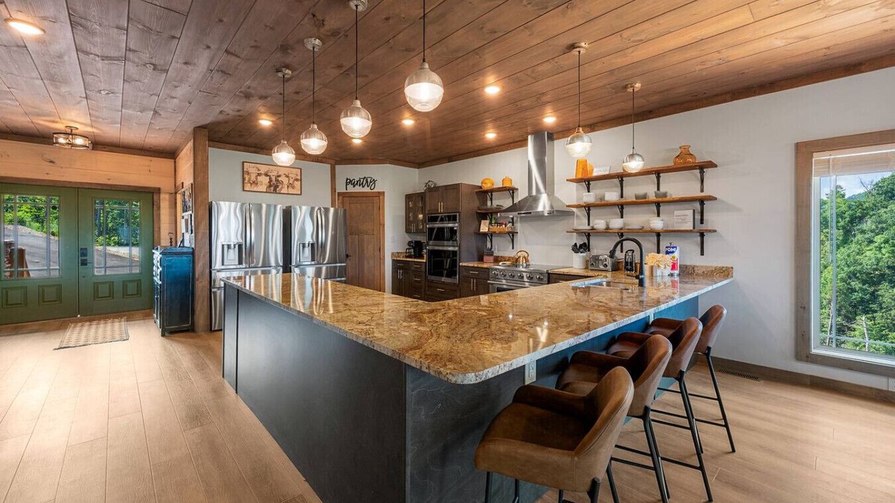 Photo of Kitchen in Gatlinburg - Pigeon Forge