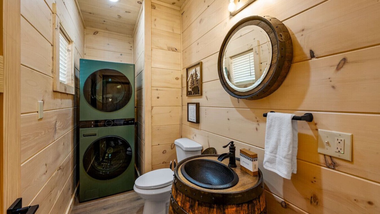 Photo of Bathroom in Gatlinburg - Pigeon Forge