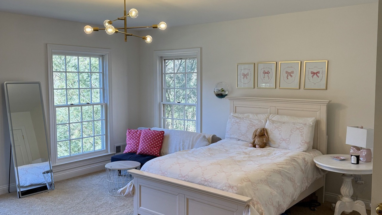 Photo of Bedroom in Indian Hills