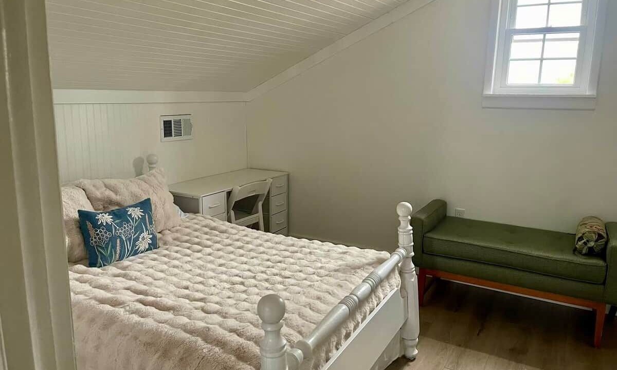 Photo of Bedroom in Mantachie