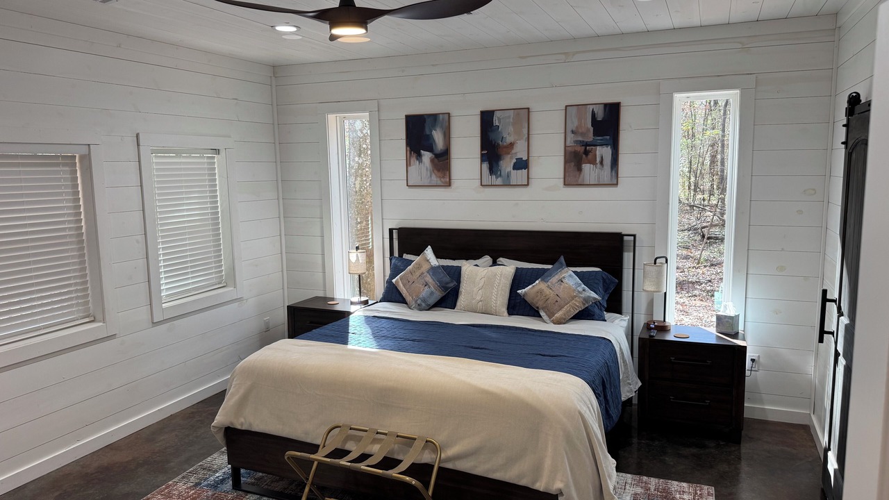 Photo of Bedroom in Broken Bow