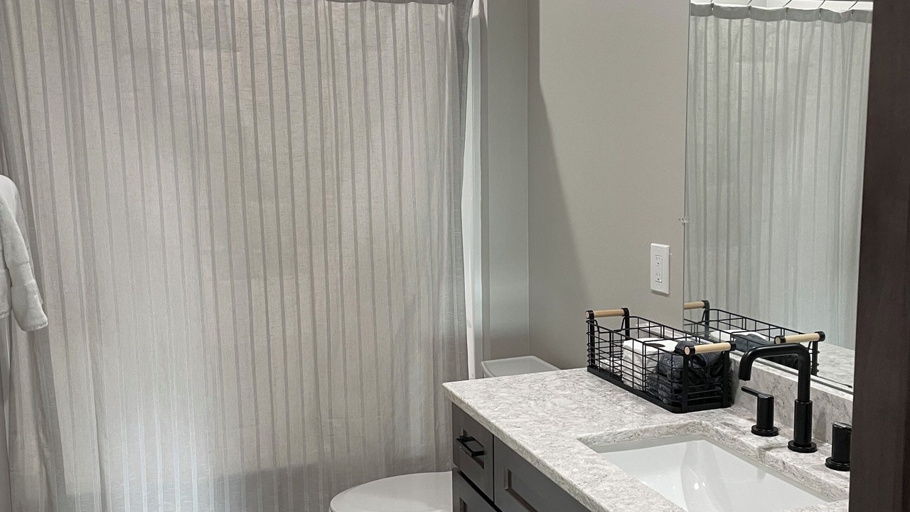Photo of Bathroom in Booneville