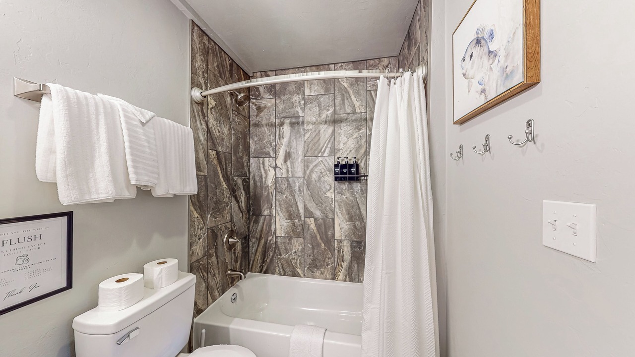 Photo of Bathroom in Eufaula
