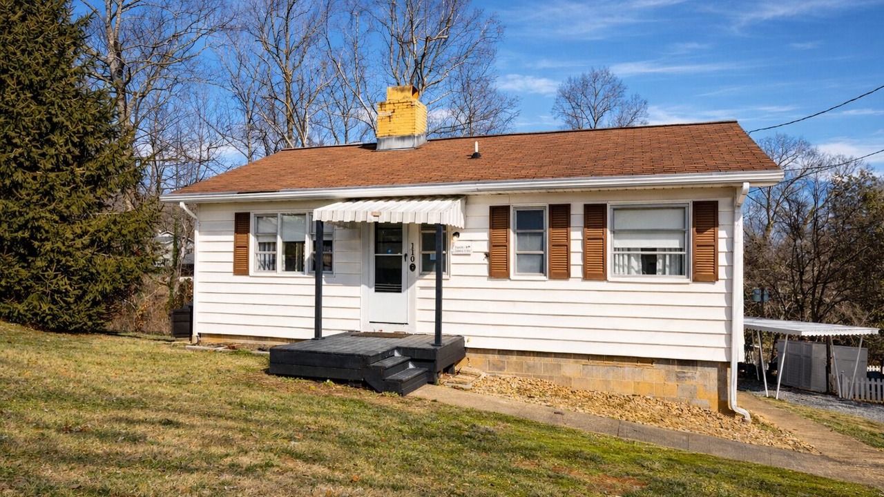 Photo of Outdoor in Oak Ridge