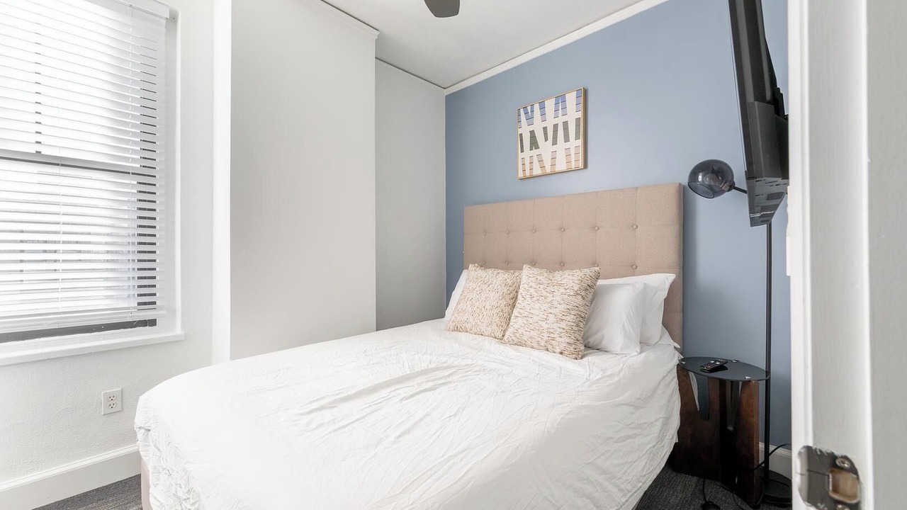 Photo of Bedroom in Financial District