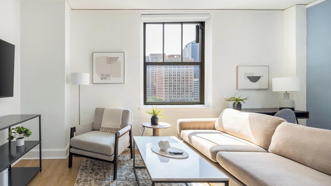 Photo of Livingroom in Financial District