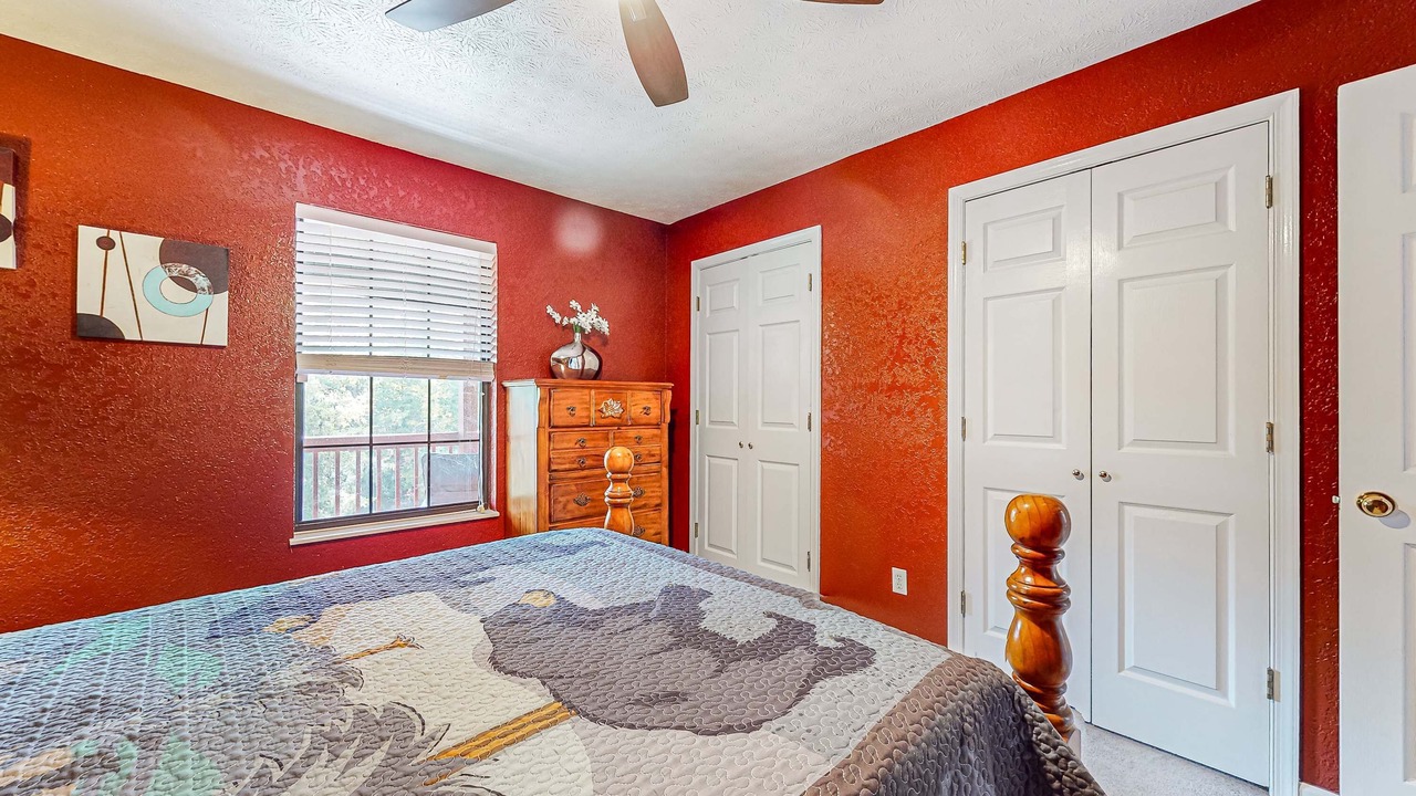 Photo of Bedroom in Sevierville