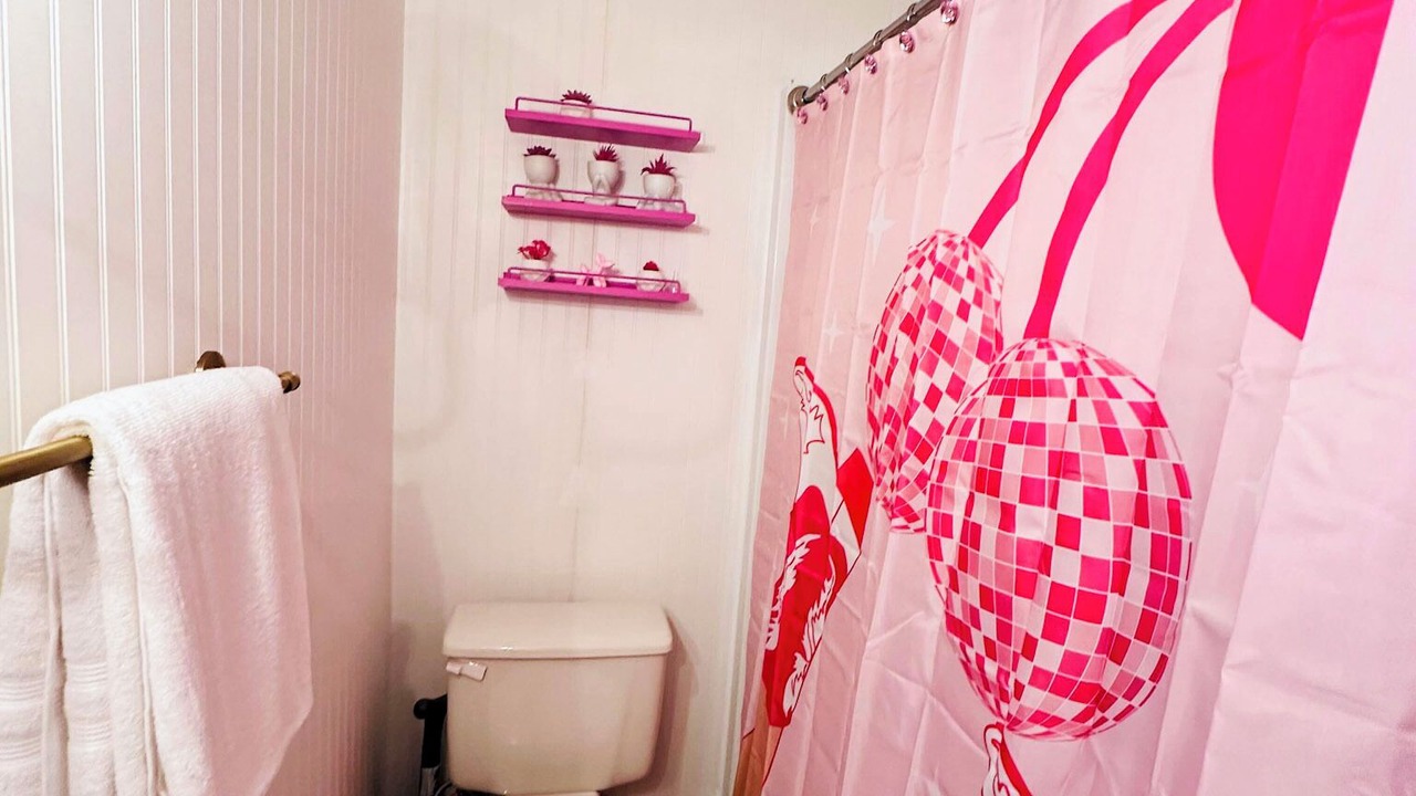 Photo of Bathroom in Russell