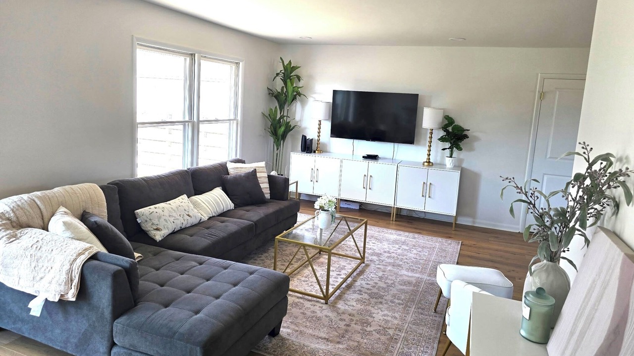 Photo of Livingroom in Lawrenceburg