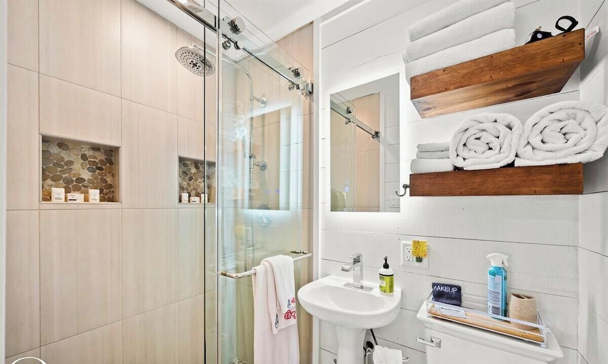 Photo of Bathroom in Mid America