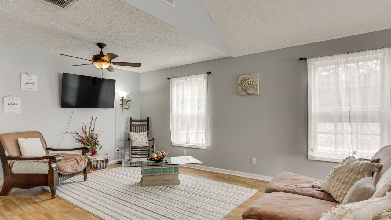 Photo of Bedroom in Counce