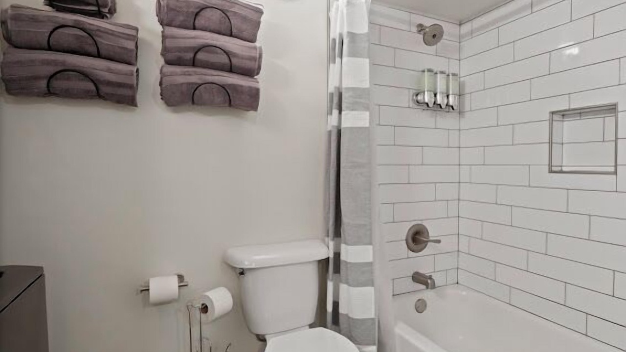 Photo of Bathroom in Old City