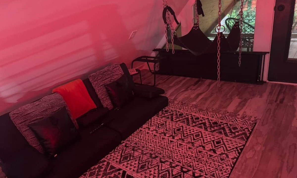 Photo of Livingroom in Flintstone