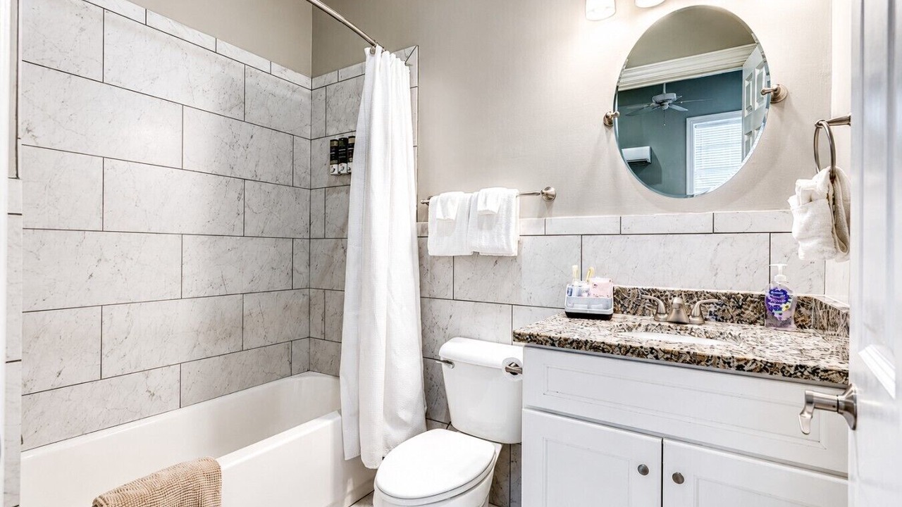 Photo of Bathroom in Historic Edgefield