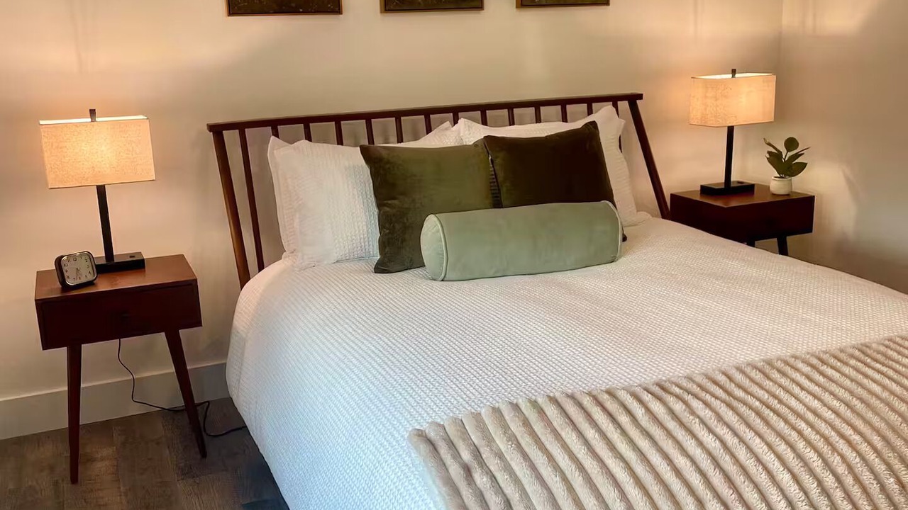 Photo of Bedroom in Elizabethtown