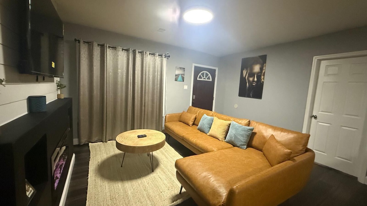 Photo of Livingroom in Memphis
