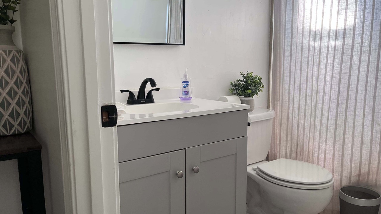 Photo of Bathroom in Buechel