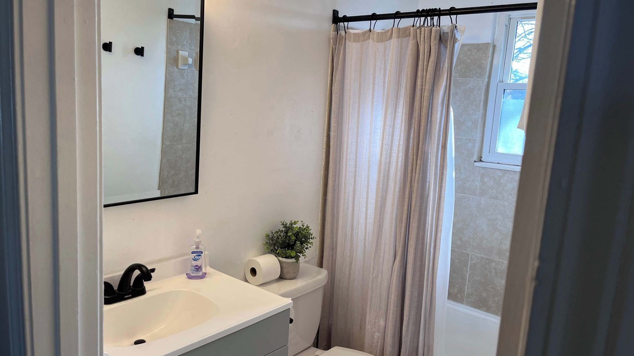 Photo of Bathroom in Buechel