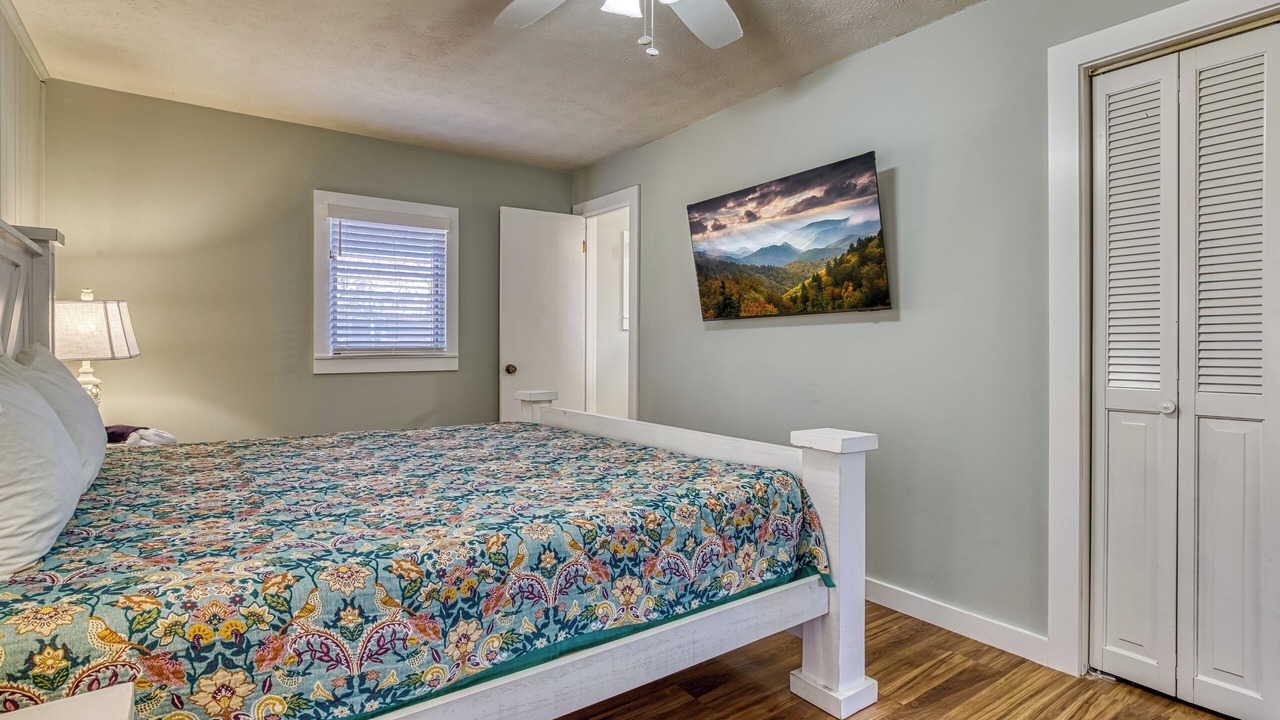 Photo of Bedroom in Dandridge