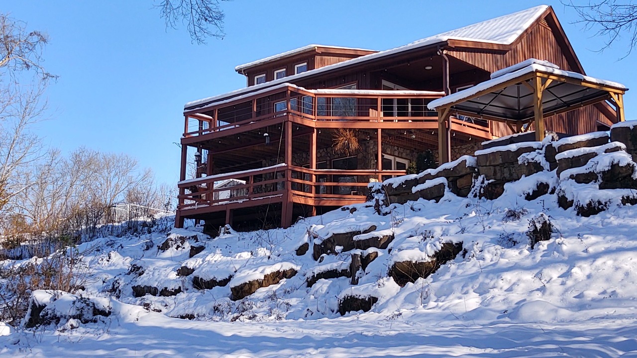 Photo of Outdoor in Clay City
