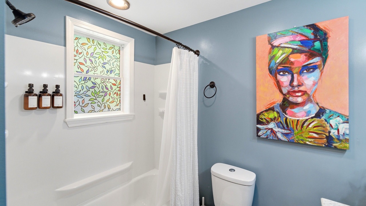 Photo of Bathroom in Garden City