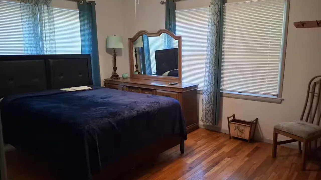 Photo of Bedroom in Oak Grove