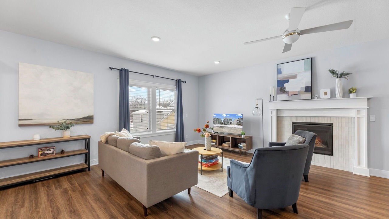 Photo of Livingroom in Raytown