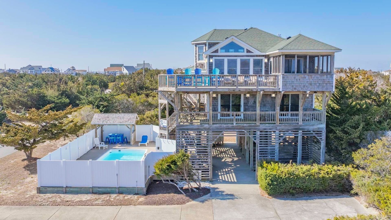 Photo of Outdoor in Waves