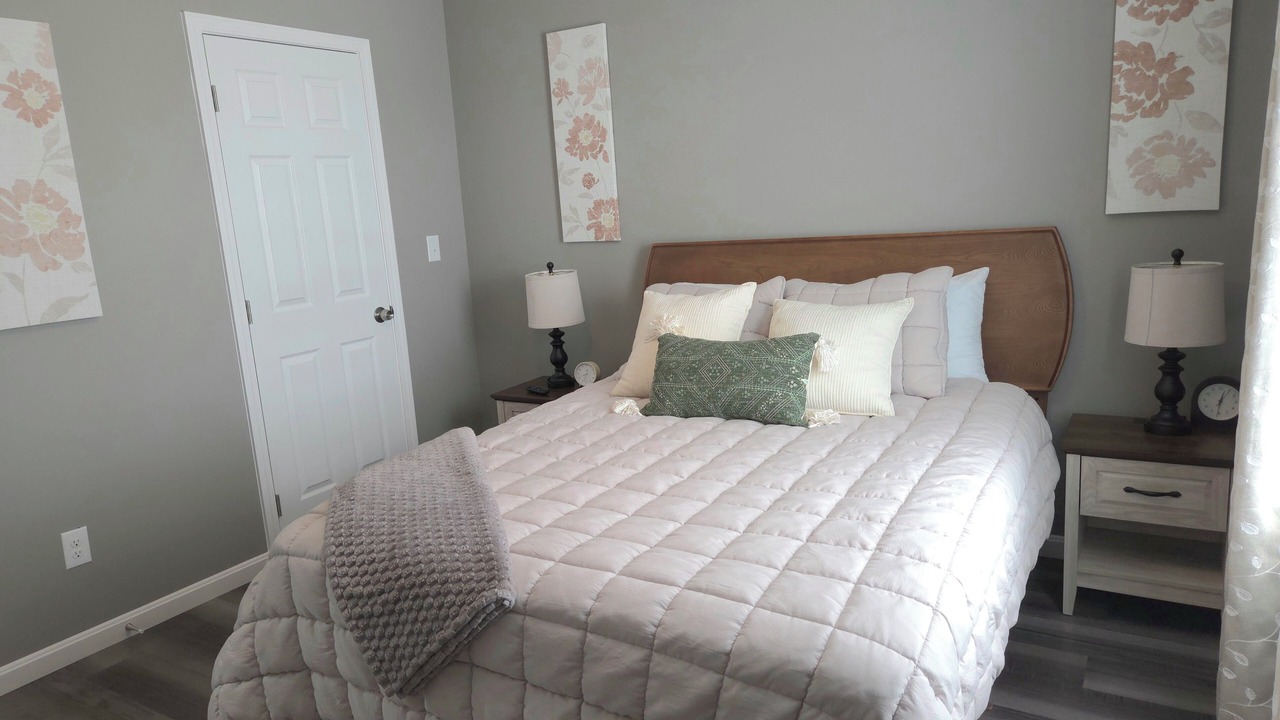 Photo of Bedroom in Elizabethtown