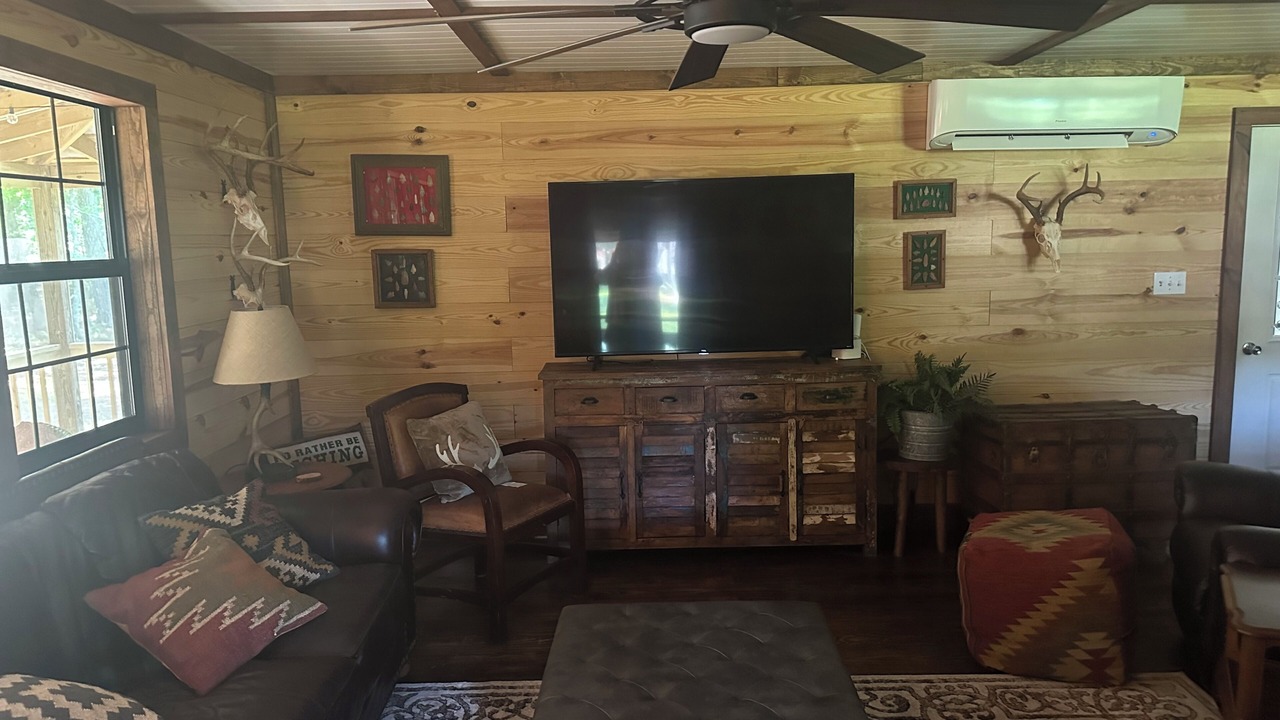 Photo of Livingroom in Haleyville