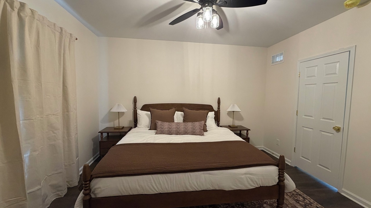 Photo of Bedroom in Coxs Creek