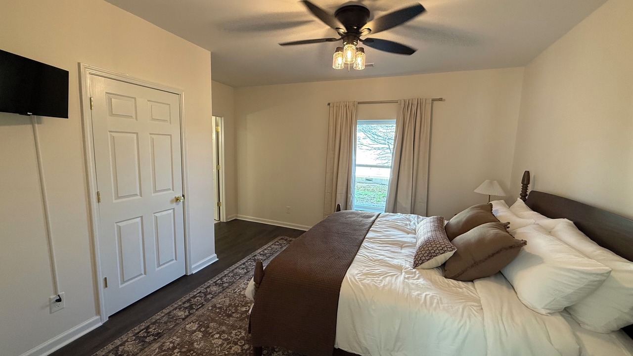 Photo of Bedroom in Coxs Creek