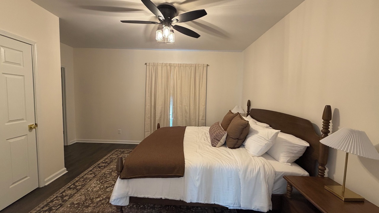 Photo of Bedroom in Coxs Creek