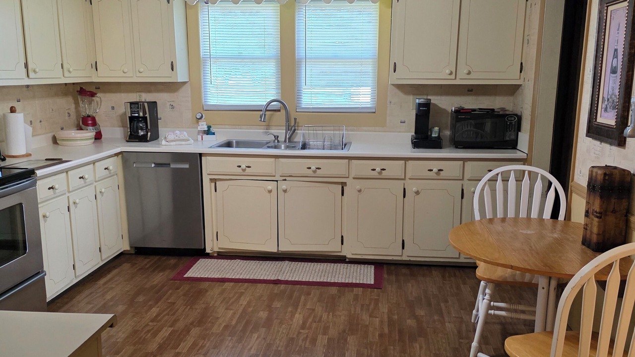 Photo of Kitchen in McEwen