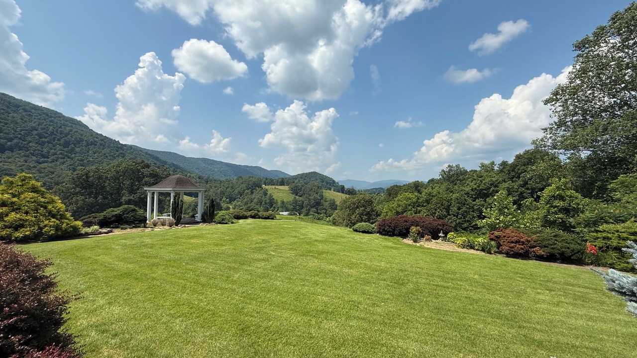 Photo of Outdoor in Newcomb