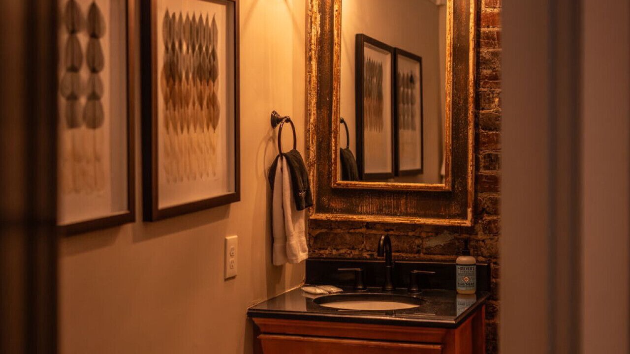Photo of Bathroom in Old City