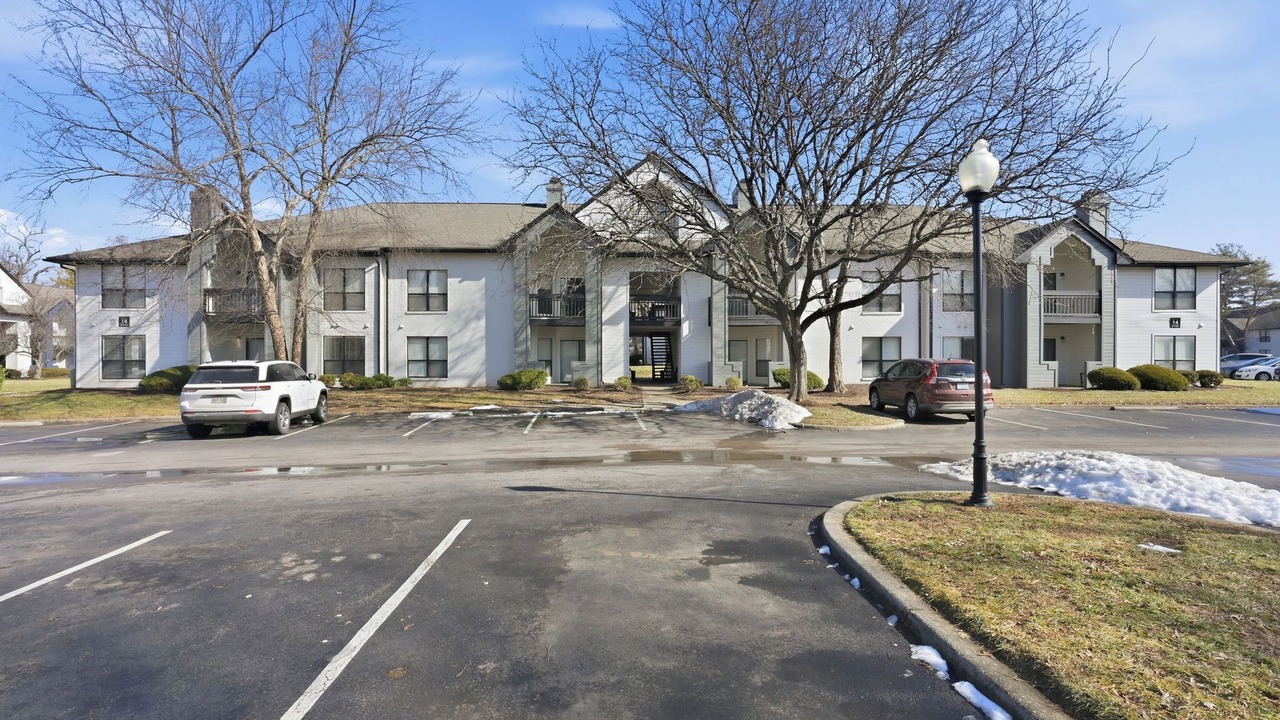 Photo of Outdoor in Hurstbourne Acres