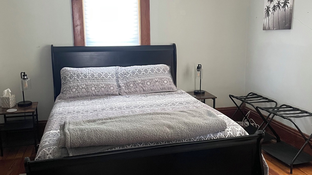 Photo of Bedroom in Glen Elder
